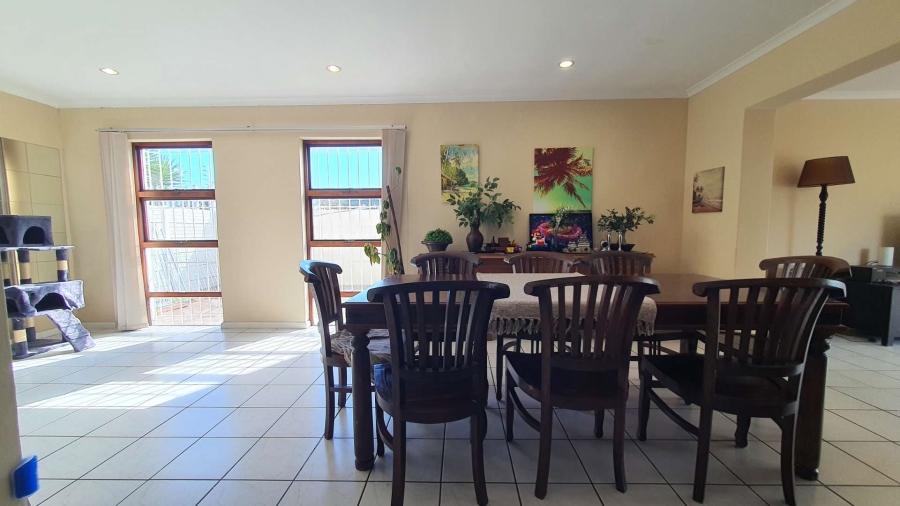 4 Bedroom Property for Sale in Tijgerhof Western Cape